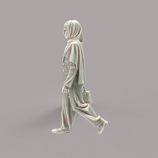 MM4192 Female Wearing Head Scarf