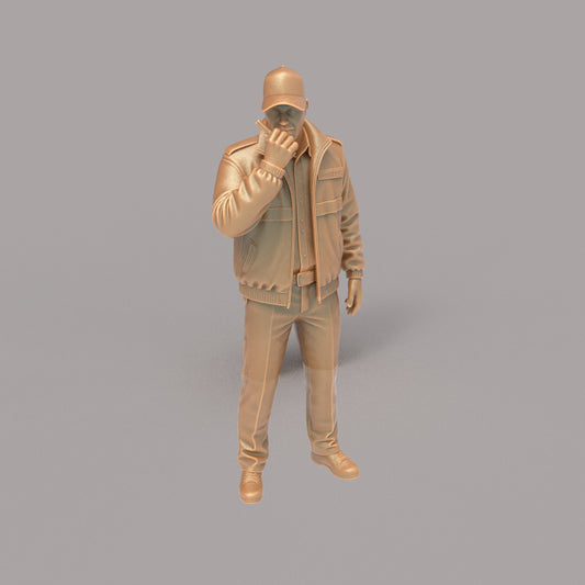 MM4332 Security Guard on Radio Figure
