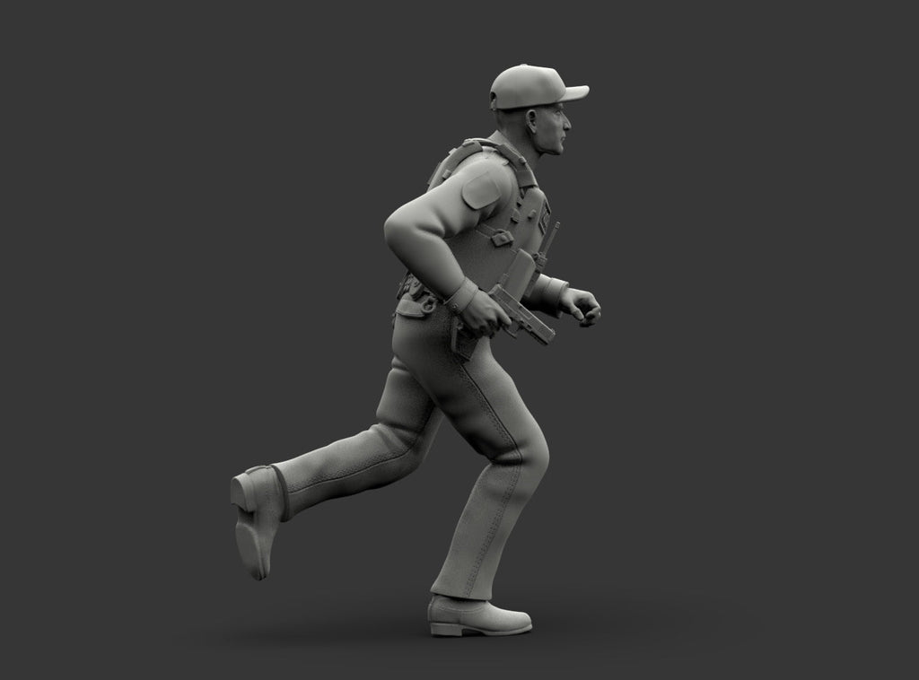 MM1221 Policeman Running