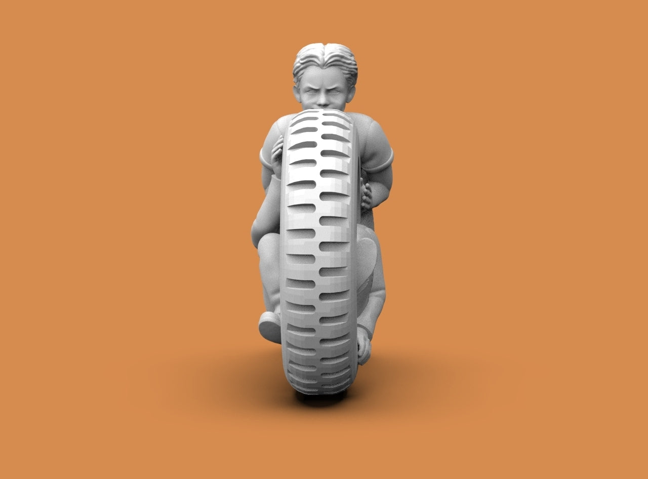 MM1392 Boys and Tyre