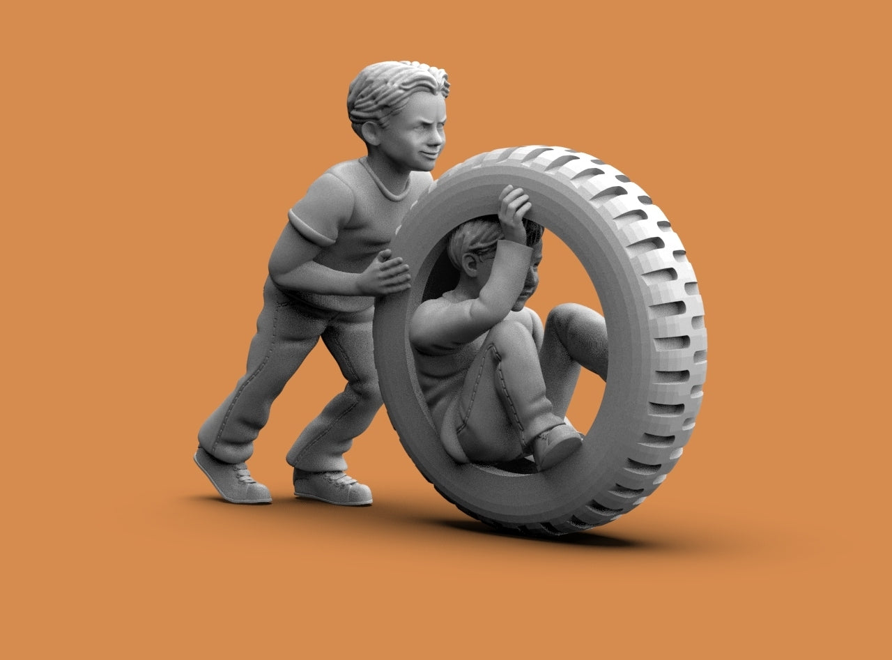 MM1392 Boys and Tyre