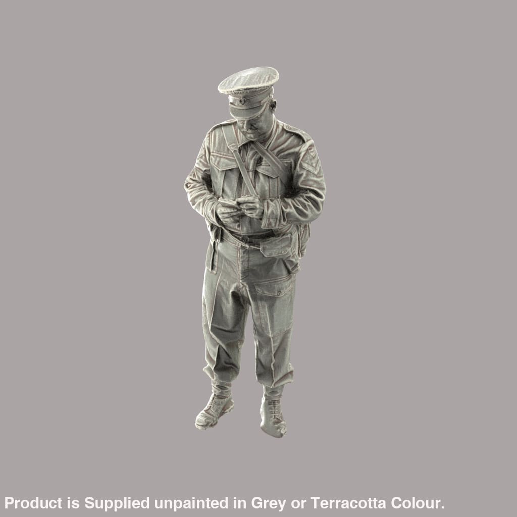 132s-0001 WW2 Military Policeman Figure