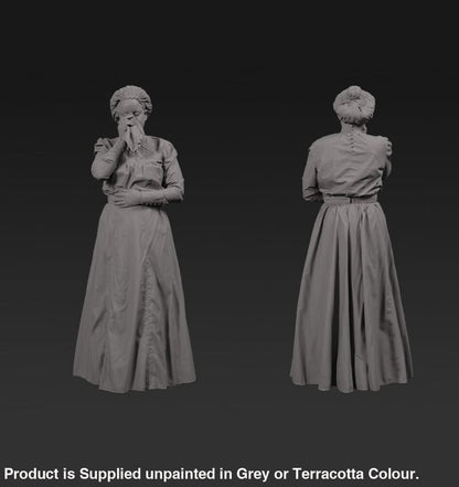 132s-0108 Victorian Lady blowing nose or crying Figure
