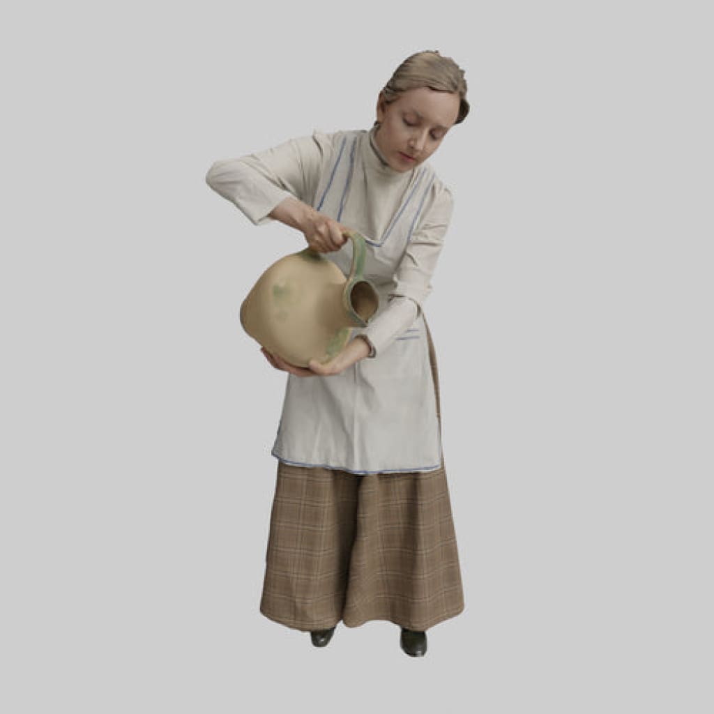 132s-0115 Maid With Water Jug Figure