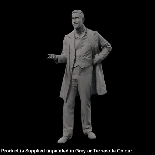 132s-0122 Elegant 1900’s Male Figure