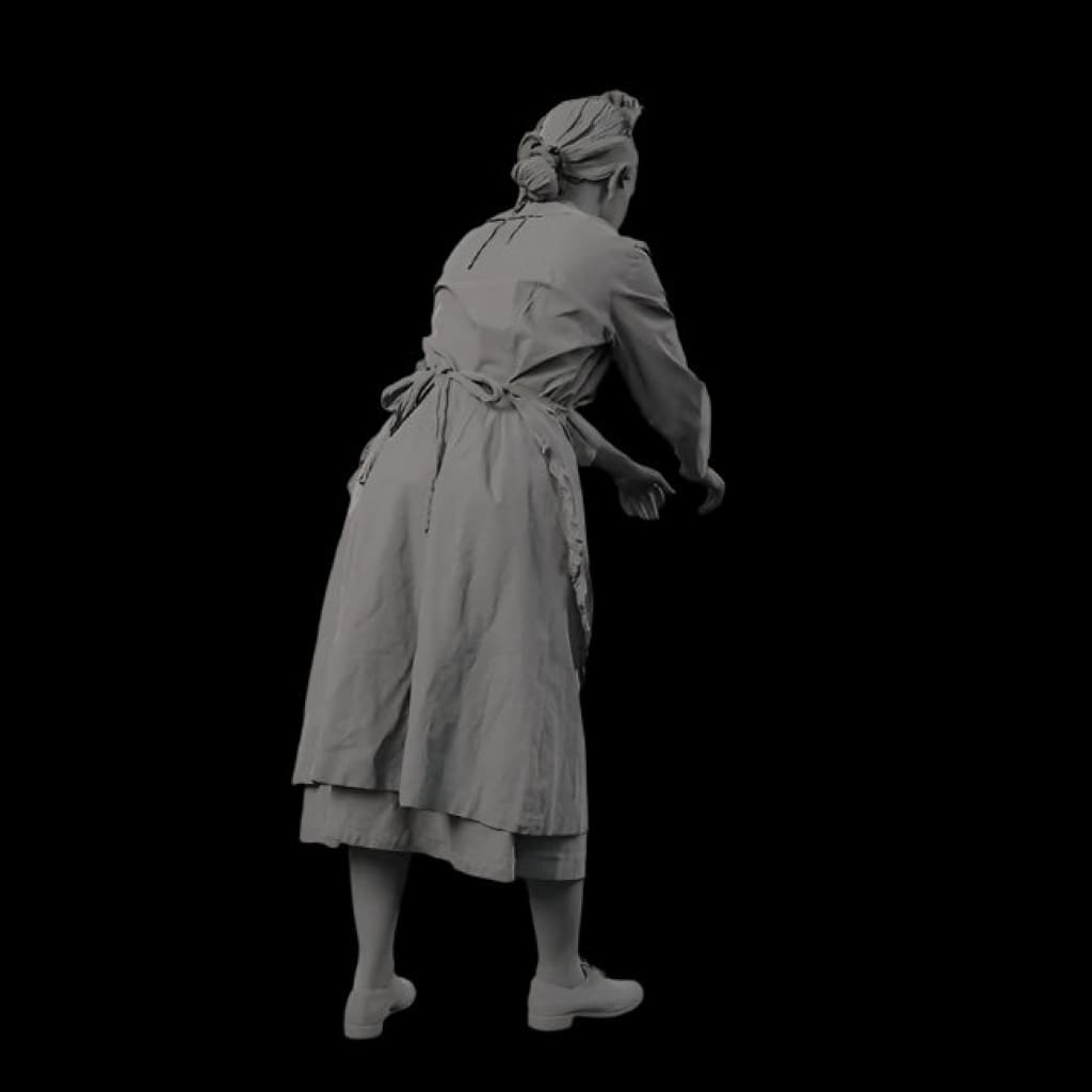 132s-0123 Maid Working Figure