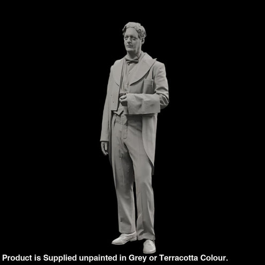 132s-0126 1900’s Waiter Figure