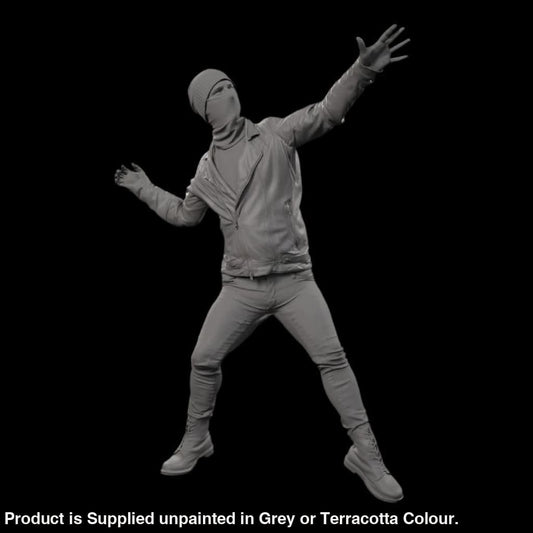 132s-0129 Male Demonstrator throwing object Figure