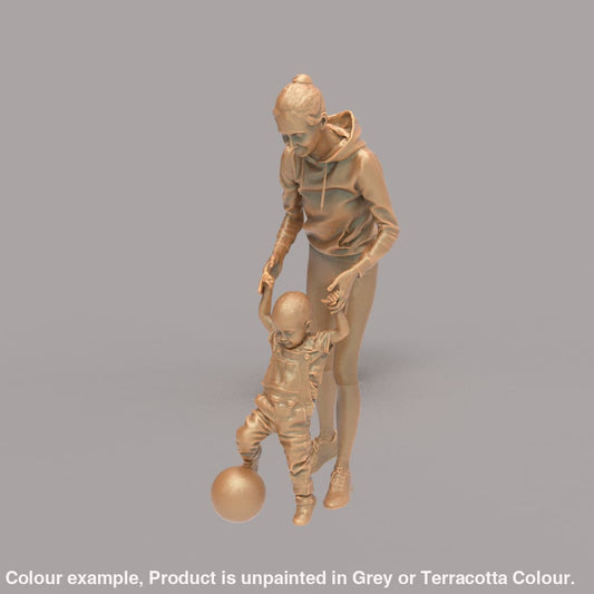 132s-0157 Mother and Child with Ball Figure