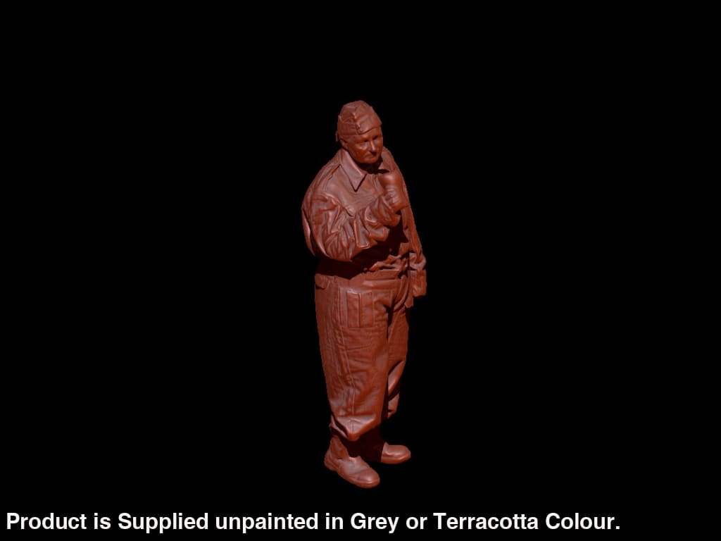 S3Ds0012 Female Soldier Standing Drinking Figure