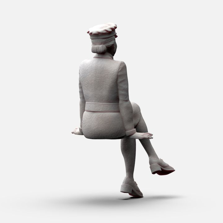 MM1154 WW2 RAF WAAF Sitting Figure