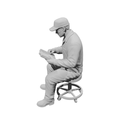 MM2219 Heavy Equipment Mechanic-23 Seated Tech with Tablet