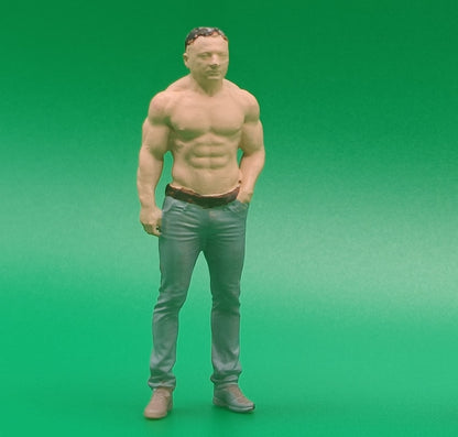 SCA004 Body-builder
