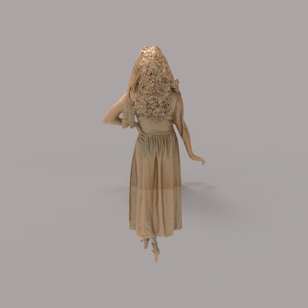 MM1399 Female in long dress