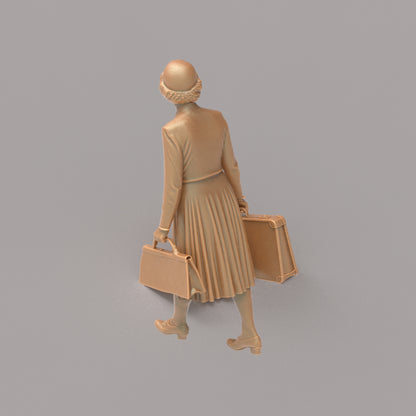 MM4164 1950 Lady and Cases