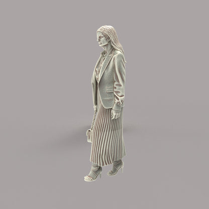 MM4191 Female in Pletted Skirt