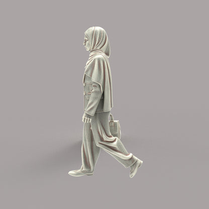 MM4192 Female Wearing Head Scarf