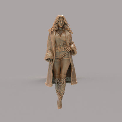 MM4287 Young Female Wearing Fur Coat