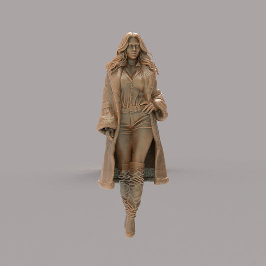 MM4287 Young Female Wearing Fur Coat