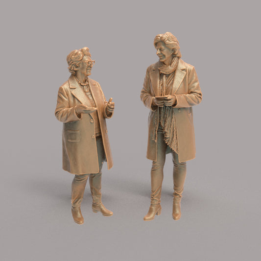 MM4299 2 Older Females Chatting