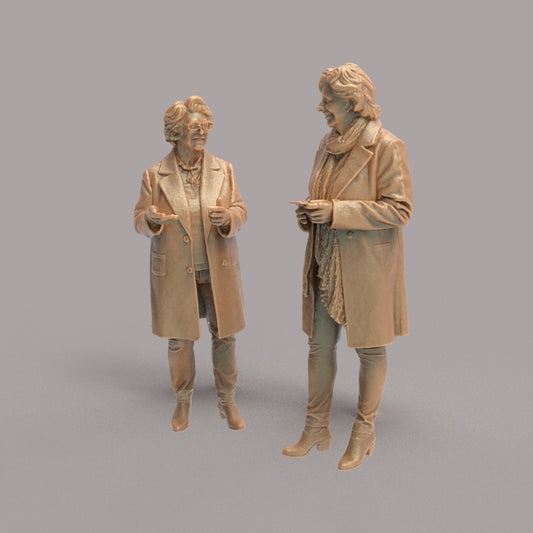 MM4299 2 Older Females Chatting