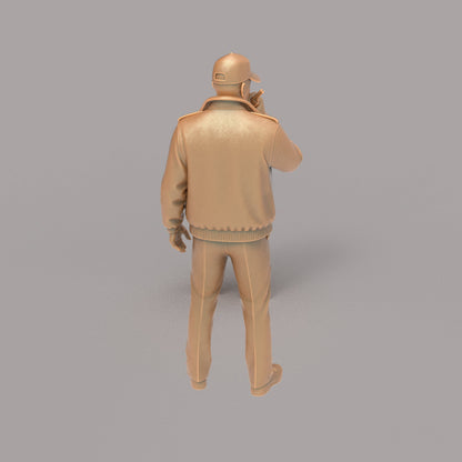 MM4332 Security Guard on Radio Figure