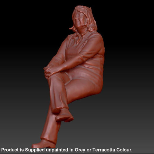 Female Sitting Dsp018 Figure