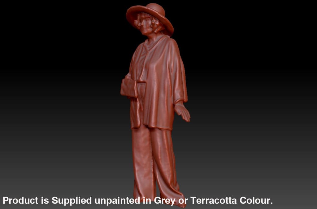 Flamboyant Older Female Dsp117 Figure