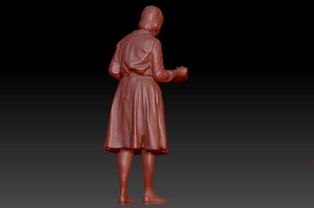 Dsp190 Older Female With Teapot Figure