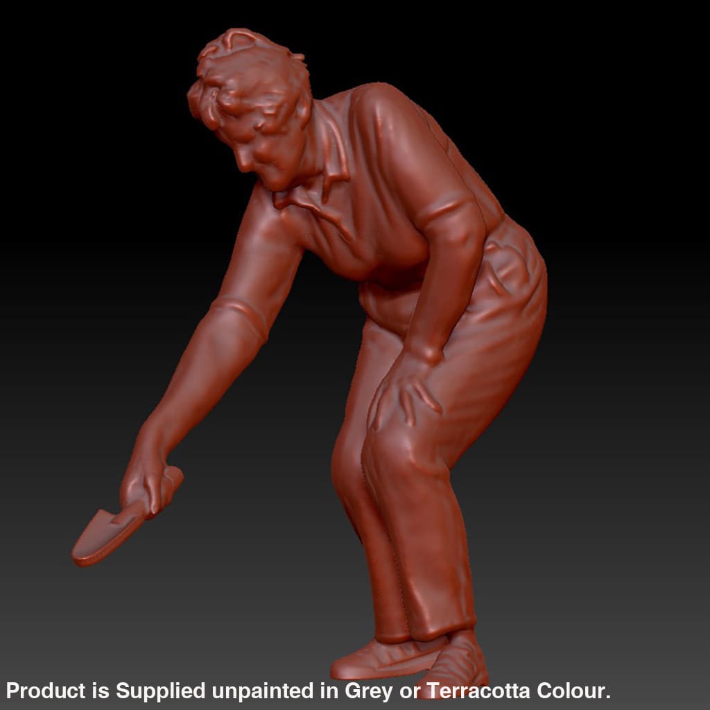 DSP250 Older Female Gardening Figure