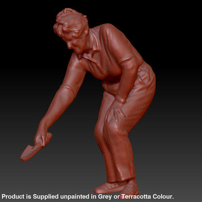 DSP250 Older Female Gardening Figure
