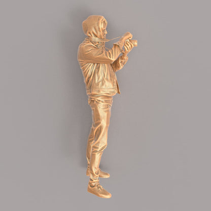 MM064 Young Male With Camera Figure