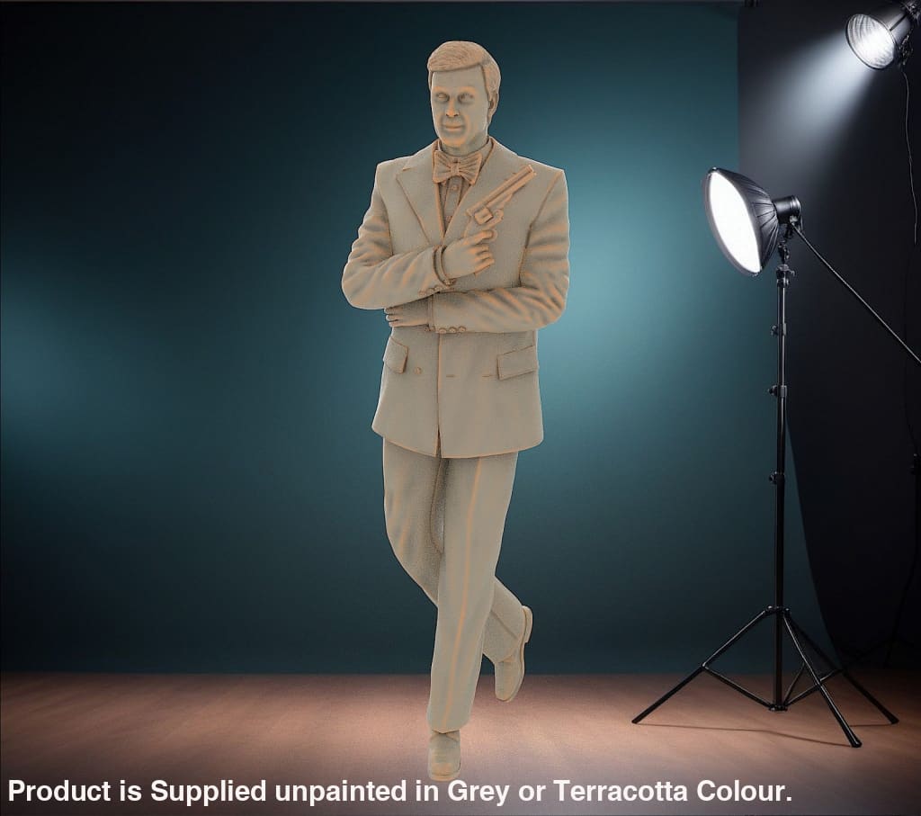 MM1005 Roger Moore James Bond Figure