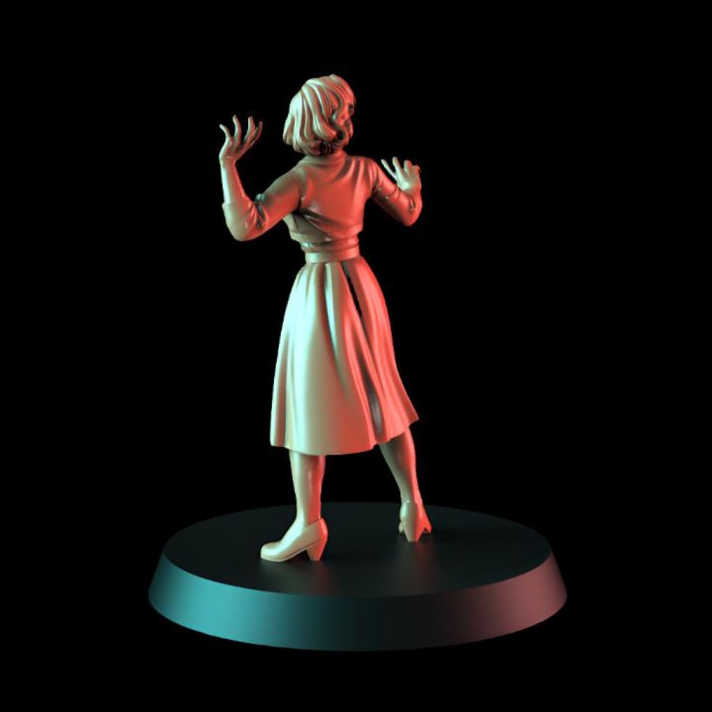 Mm1043 Vera Looking Scared Figure