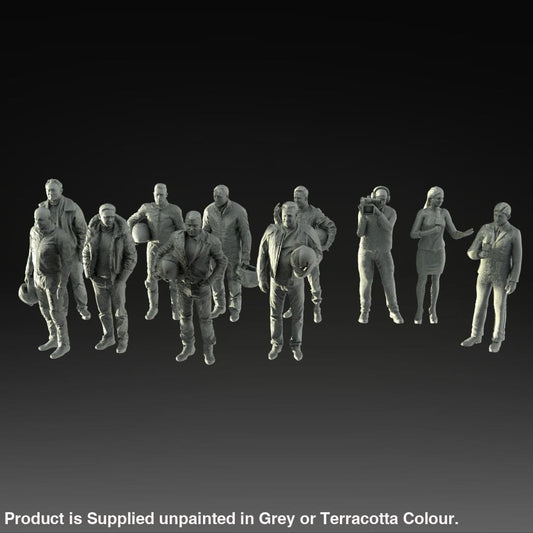 MM1106 Male Bike riders and Camera crew Figure