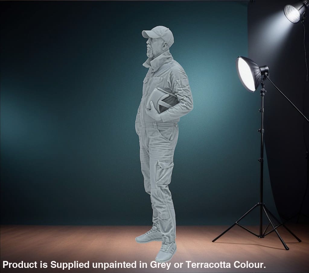 MM1124 Man with VR Headset Figure