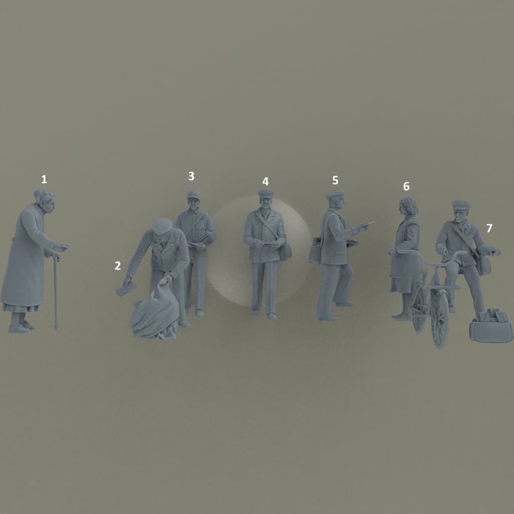 MM1153 Postman and People Figure