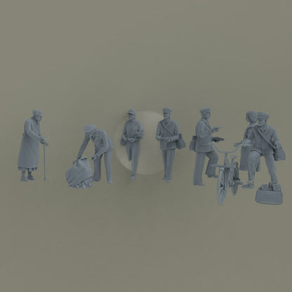 MM1153 Postman and People Figure
