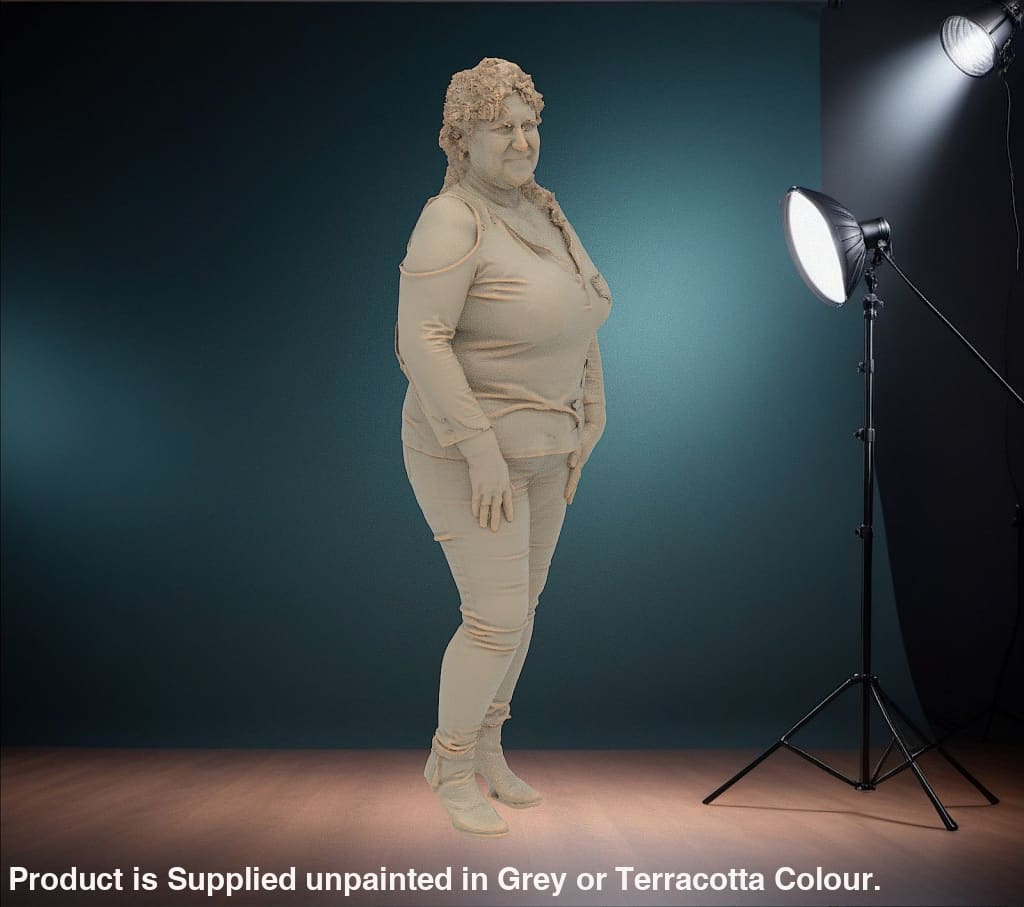 MM1163 Tara the Minx Figure