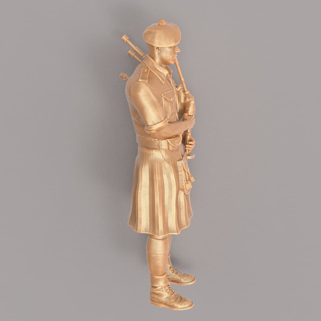 MM1170 Military Highlander Bagpiper Figure