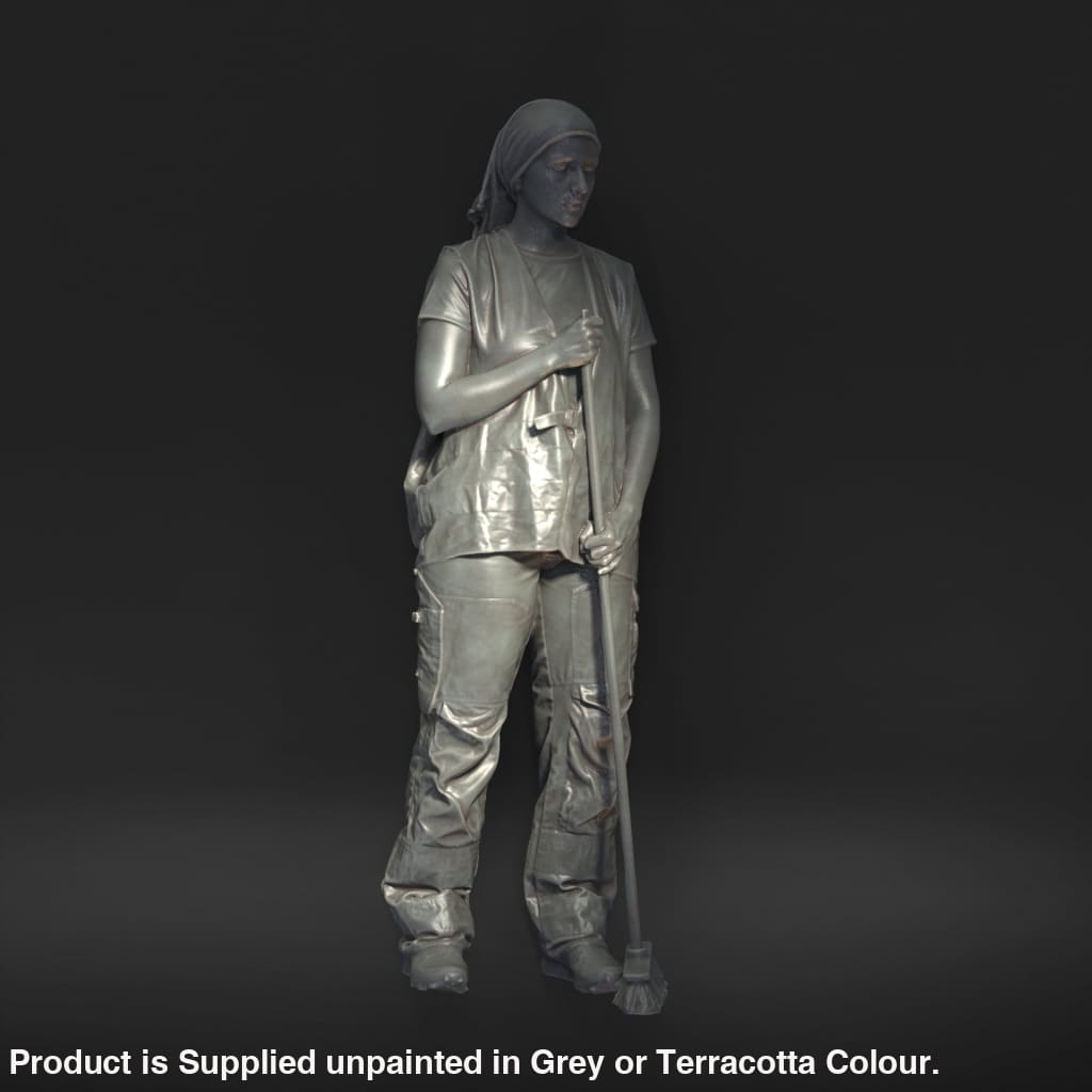 MM1186 Girl with Broom Figure