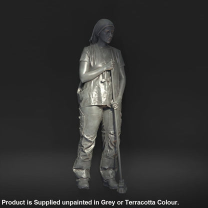 MM1186 Girl with Broom Figure