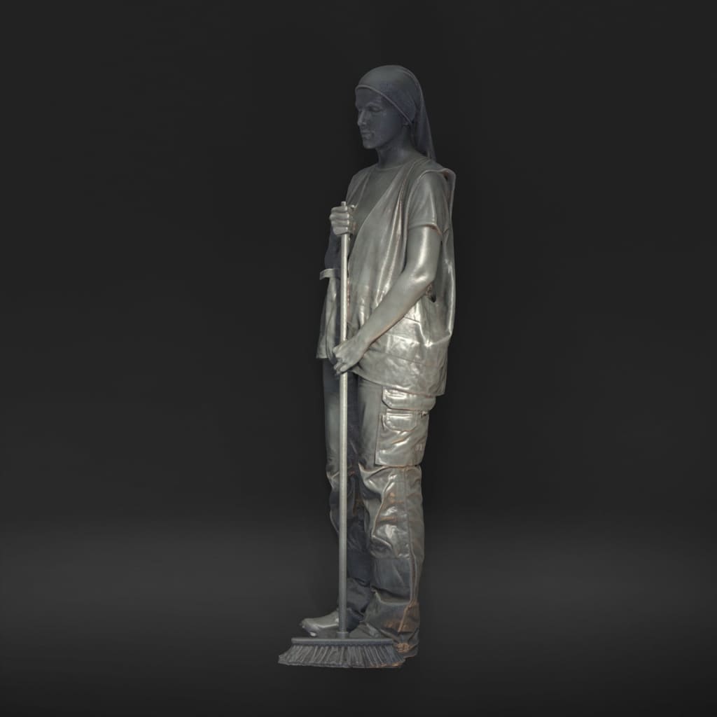 MM1186 Girl with Broom Figure