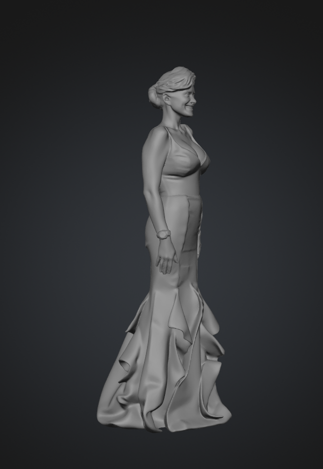 MM136 Young Girl in a Lovely Evening Dress