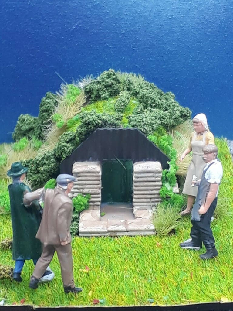 Mm1940 Ww2 Anderson Shelter Scene And Figures Figure
