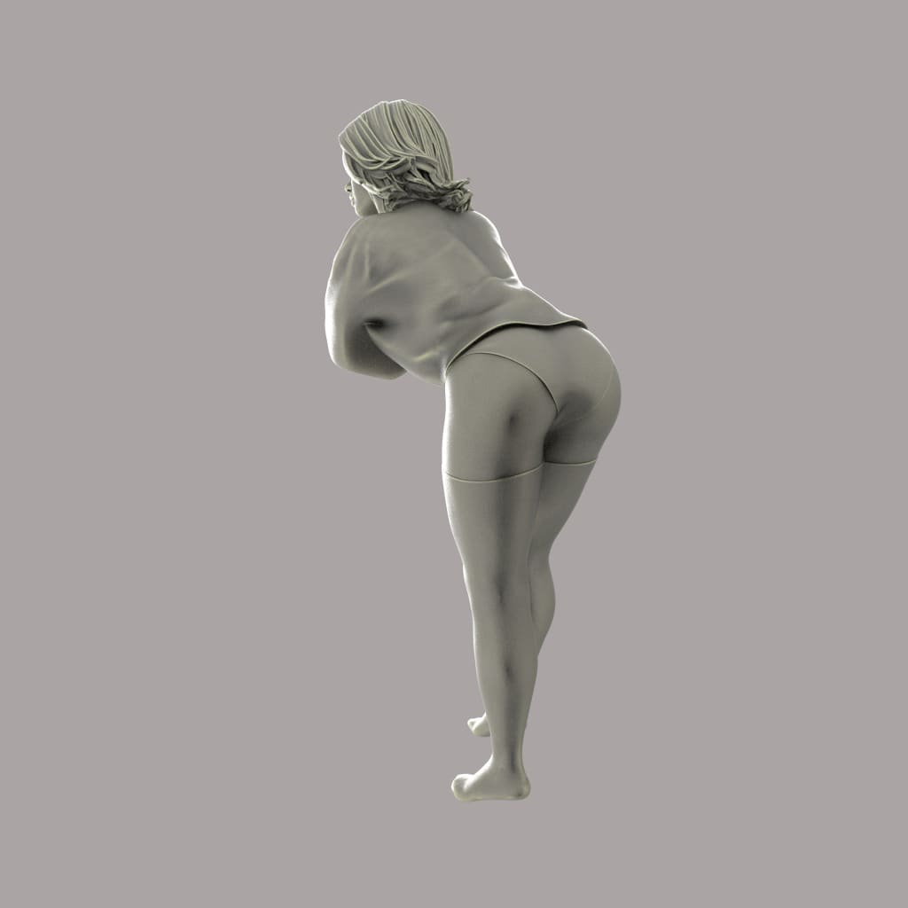 MM2000 Woman in stockings Figure