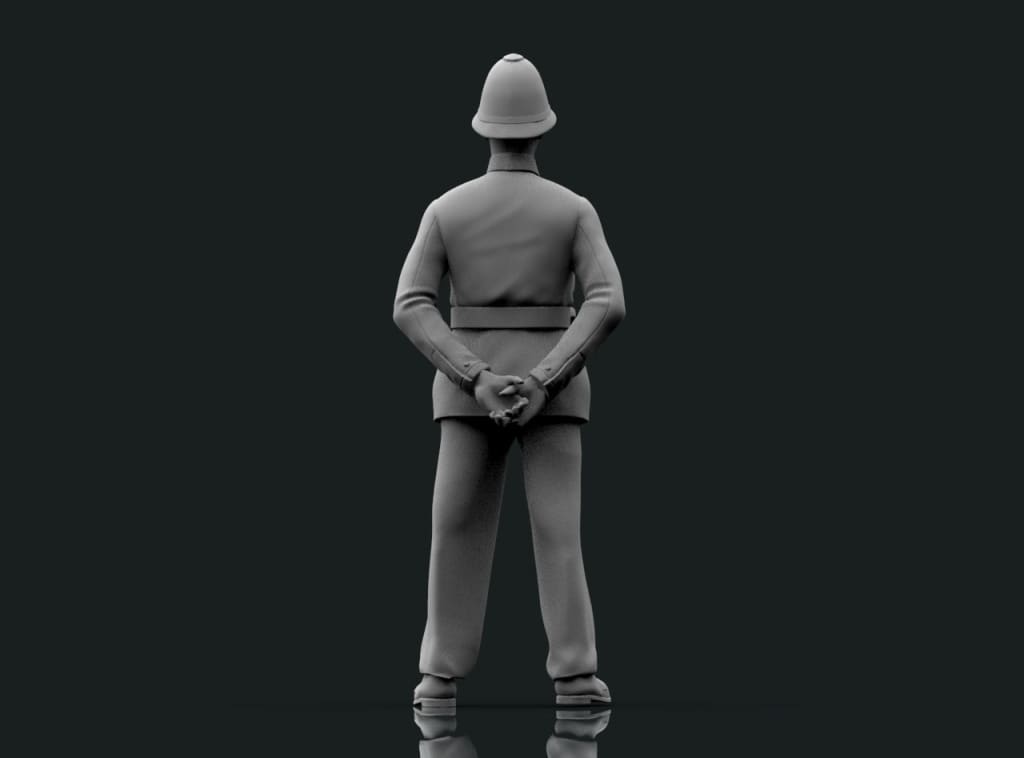 MM2027 1900-1950 Policeman Standing Figure