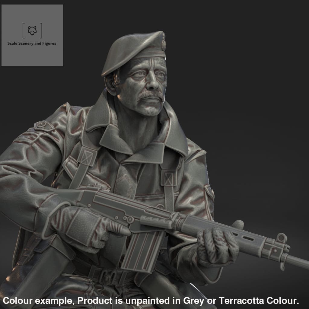 MM2051 Royal Marine on Patrol Figure