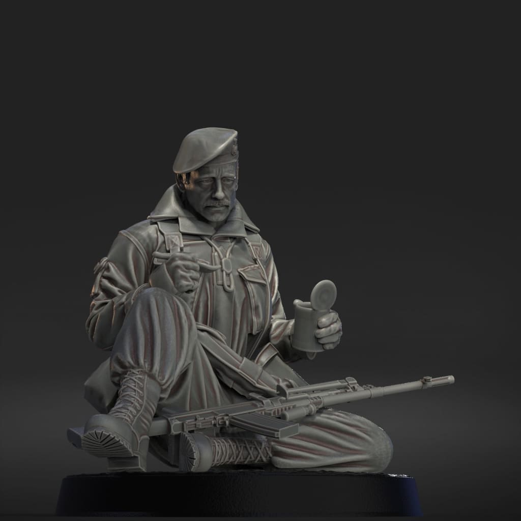MM2052 Royal Marine Eating Figure