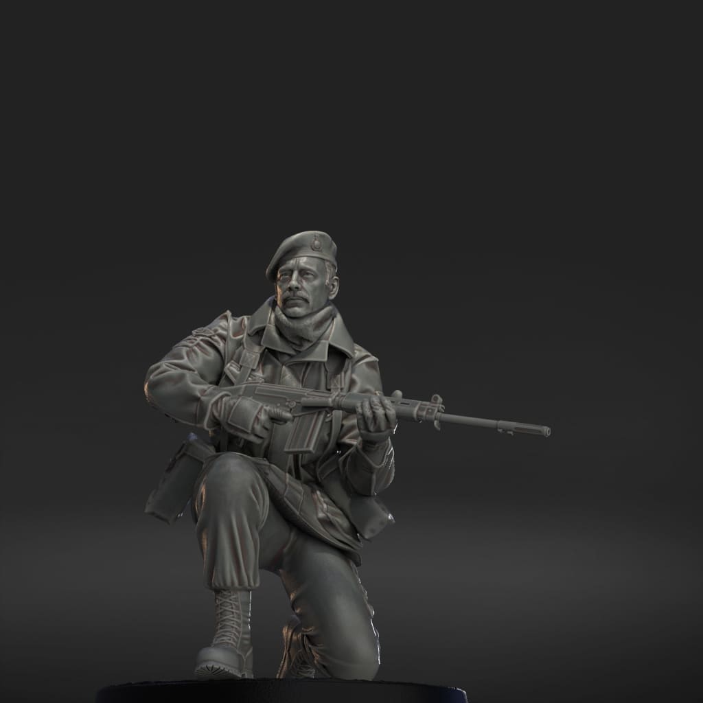 MM2057 Royal Marine Kneeling Figure